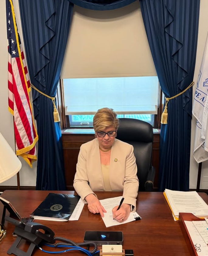 Representative Nellie Pou (NJ-09)